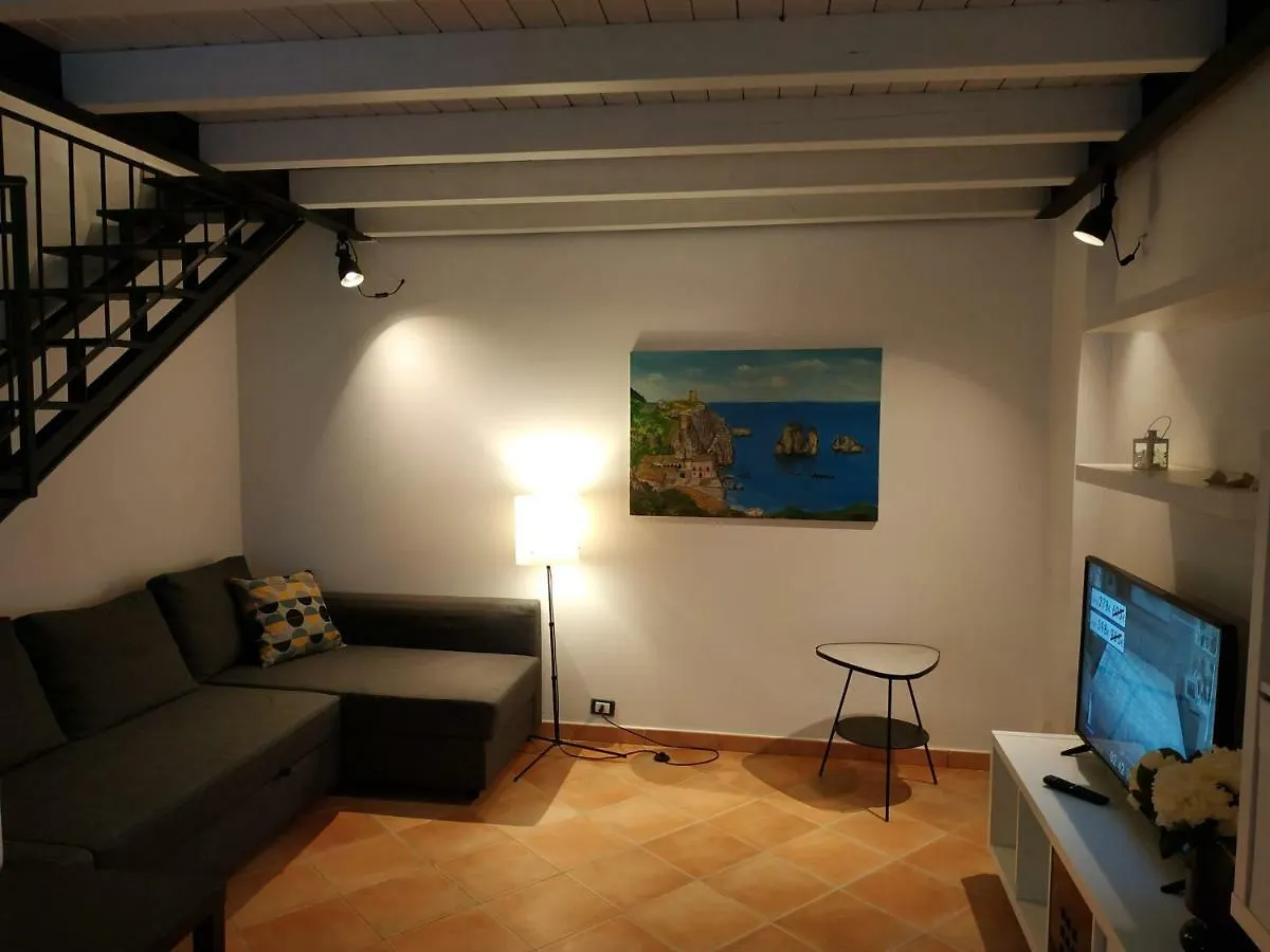Marina Blu Rooms Castellammare del Golfo Guest house
